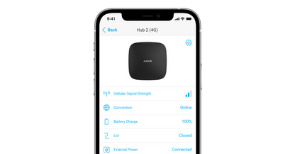 Centrala alarma wireless AJAX HUB (2G) afișează semnalul și starea de conectare pe un telefon mobil.
