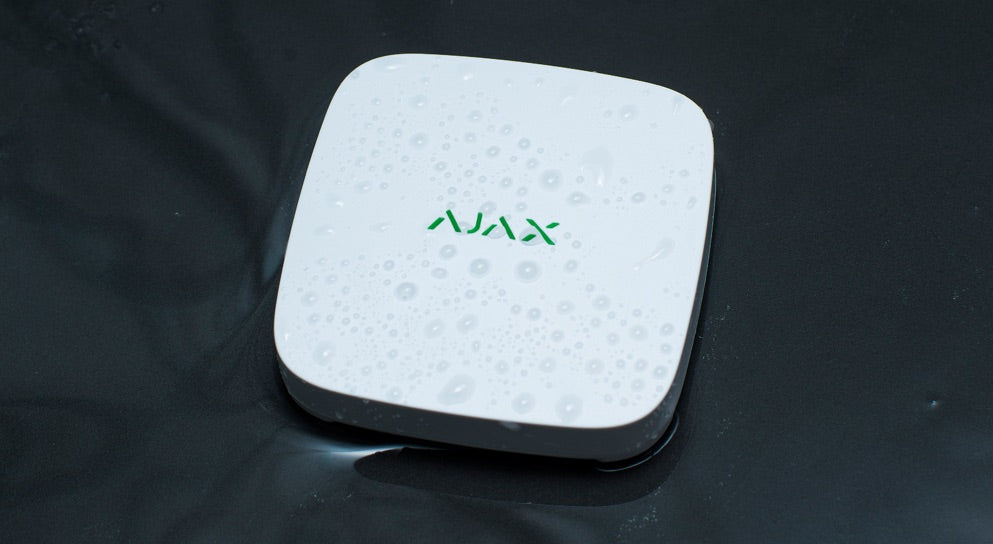 Detector Wireless Inundatii AJAX LeaksProtect, soluția perfectă pentru protecția locuinței tale împotriva apei.